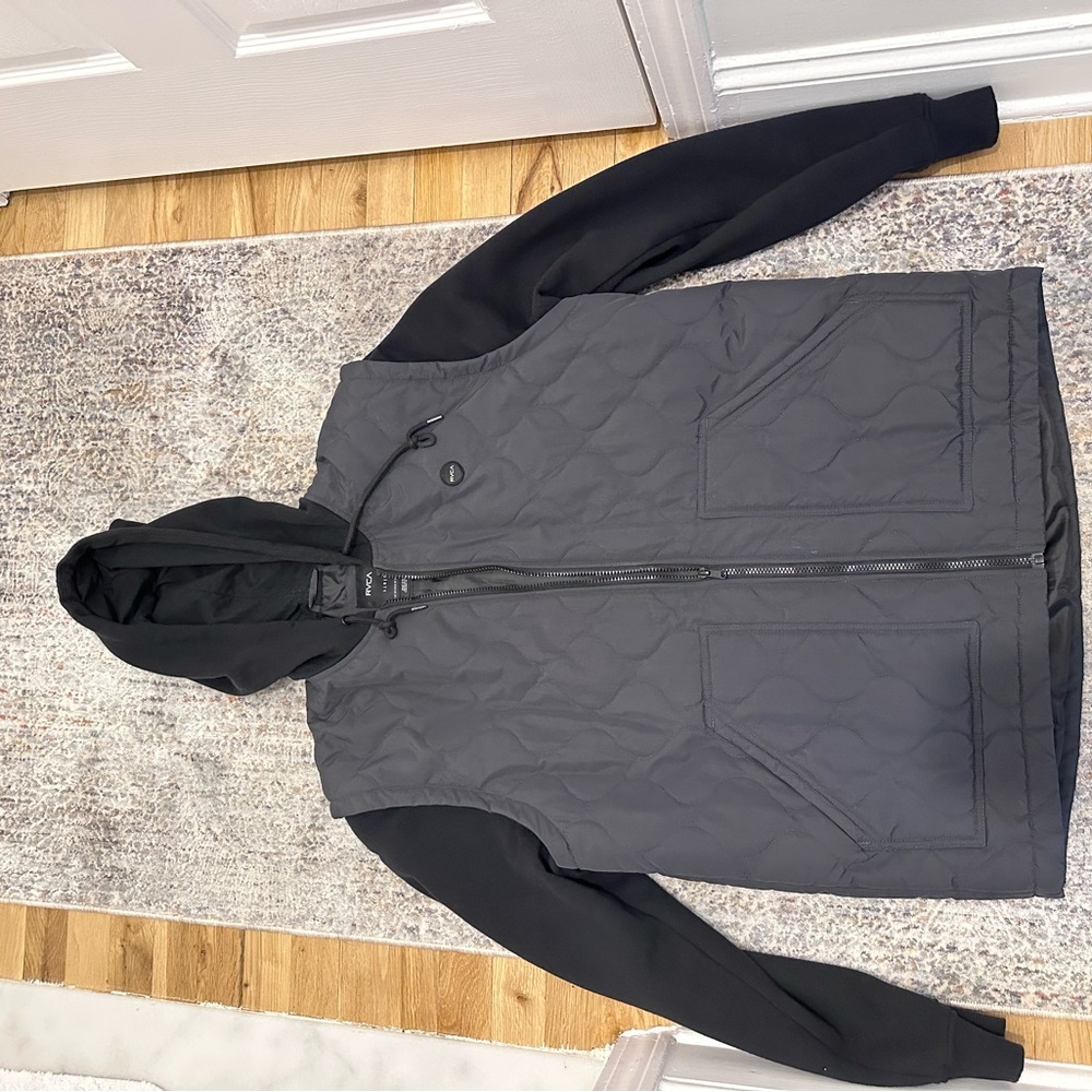 RVCA Men's Black Quilted Puffer Jacket